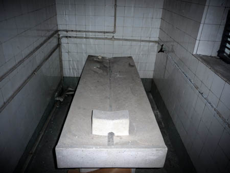 The morgue, used for treatment of bodies, was placed at the East wing of D Hall