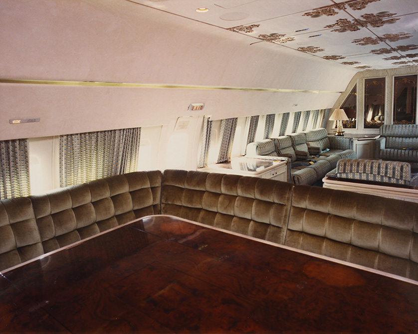 由727改裝成的豪華專機內貌。