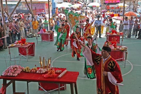 正醮日前一天舉行走午朝，向五方神明供奉衣食