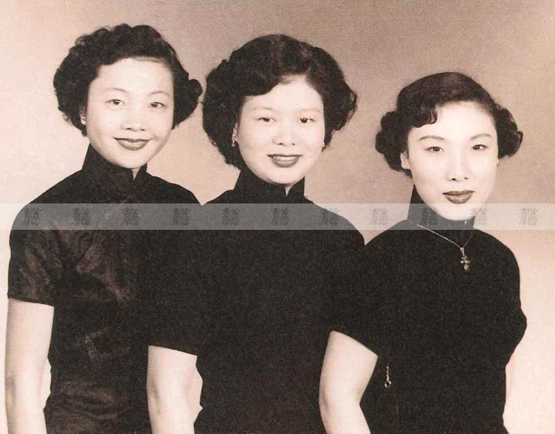 姚莉(左)、鄧白英(中)、張露(右)合照，約攝於1953年