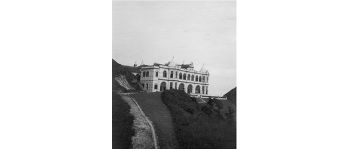山頂港督別墅 - 1932年