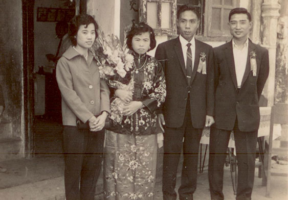 A wedding photo at Nga Tsin Wai