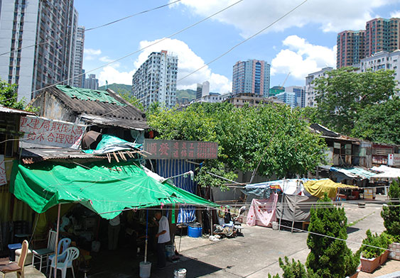 A Nga Tsin Wai bazaar street