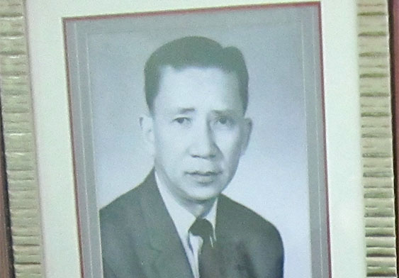 Village Headman, Ng Kam Ling