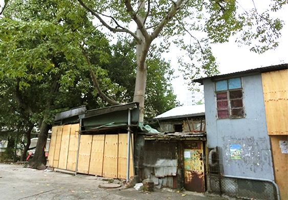 Kong Chi Yin’s old home at the corner