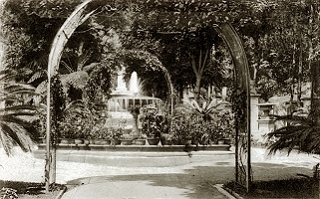 The Colonial Cemetery in Happy Valley(1)