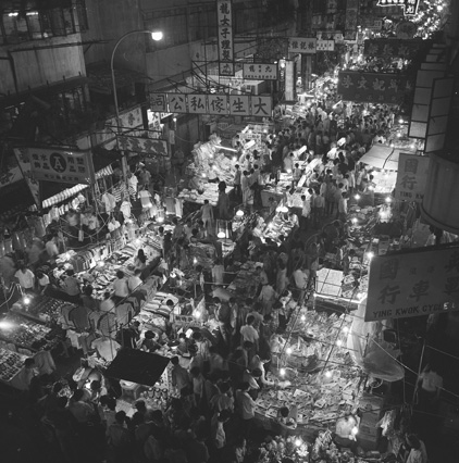 廟街夜市，1972年。